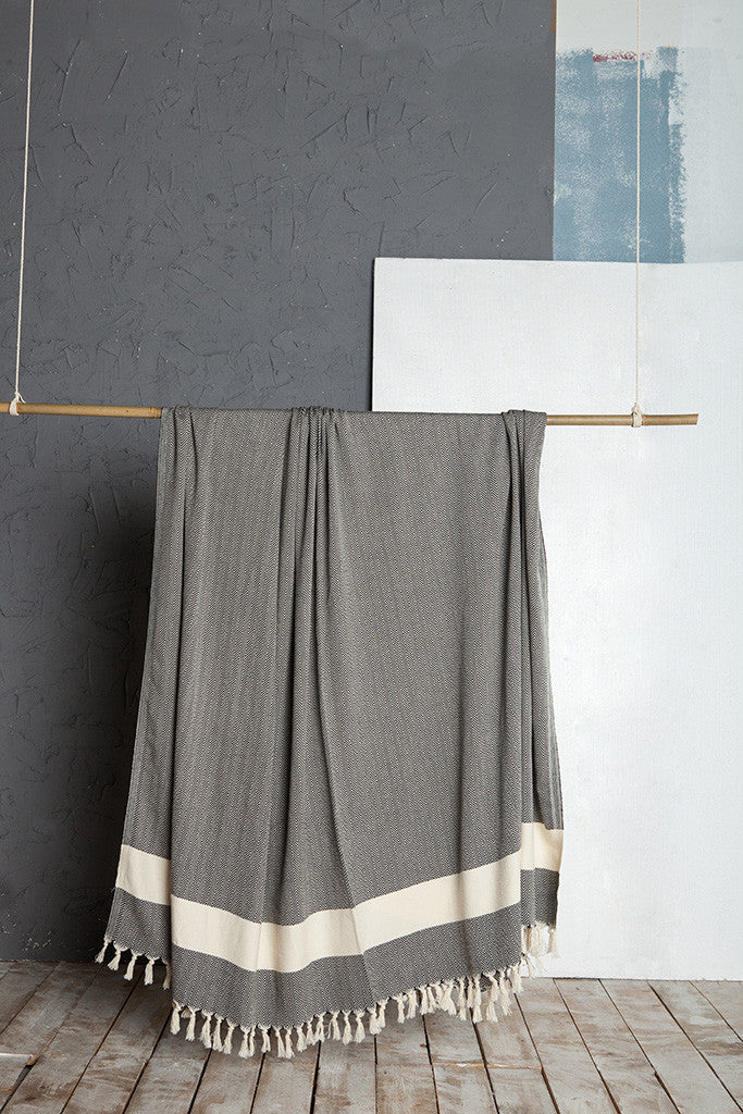 Petrichor Throw, TAMA 