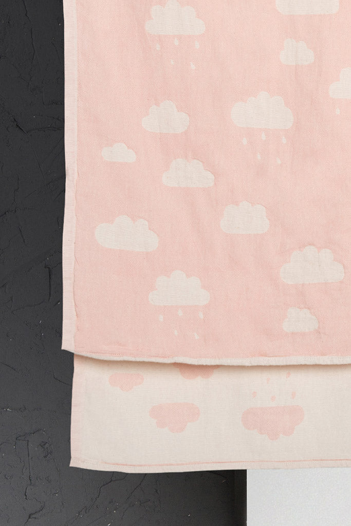 Cloud Baby Throw - Light Pink, TAMA 